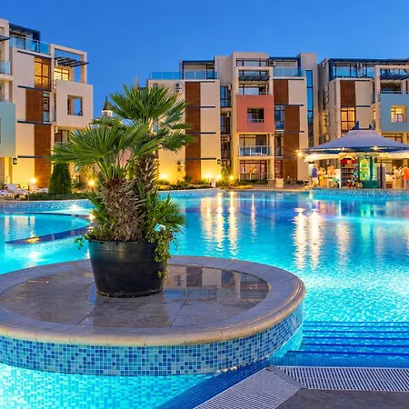 Premium With Pool Near Cacao By Flat Manаger Apartman Napospart
